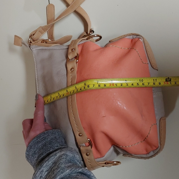 Shiraleah Chicago Leather Crossbody Bag - Picture 12 of 17